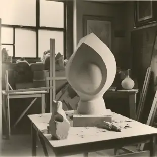 botter17_a_vintage_photo_of_an_abstract_unfinished_sculpture_of_0a176336-eee9-4ab1-bd34-47d4562f9e4d.png